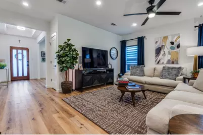 1110 Claude Street, Dallas, TX 75203 - Photo 2