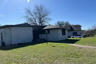 1101 S Trinity St, Decatur, TX 76234 - Photo 4