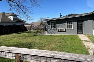 1101 S Trinity St, Decatur, TX 76234 - Photo 8