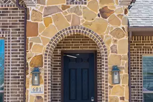 601 Cherry Tree Ln, Wylie, TX 75098 - Photo 2