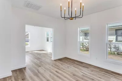 943 E Richmond Avenue, Fort Worth, TX 76104 - Photo 6