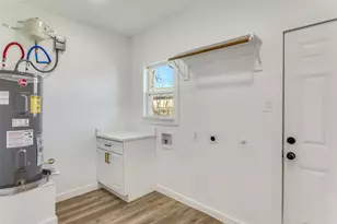 943 E Richmond Ave, Fort Worth, TX 76104 - Photo 24