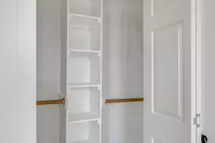 943 E Richmond Ave, Fort Worth, TX 76104 - Photo 18