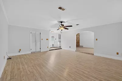 412 Elaine Drive, Irving, TX 75060 - Photo 14