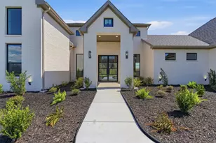 5825 Grey Wolf Ct, Fort Worth, TX 76140 - Photo 2