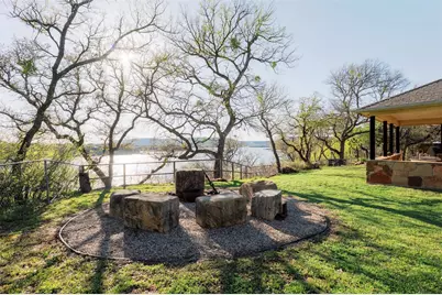 2016 N Lakeview Drive, Palo Pinto, TX 76484 - Photo 4