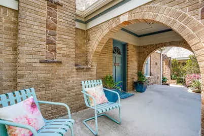 419 Monte Vista Drive, Dallas, TX 75223 - Photo 4