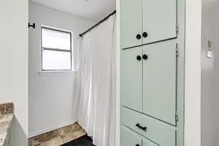 132 S Briaroaks Rd, Burleson, TX 76028 - Photo 20