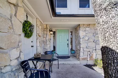 132 S Briaroaks Road, Burleson, TX 76028 - Photo 4