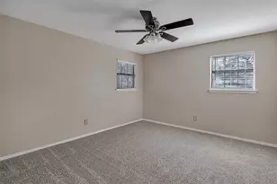 132 S Briaroaks Rd, Burleson, TX 76028 - Photo 26