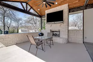 132 S Briaroaks Rd, Burleson, TX 76028 - Photo 34