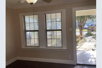 313 SW 6th Street, Grand Prairie, TX 75051 - Photo 4