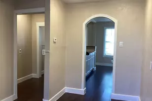 313 SW 6th St, Grand Prairie, TX 75051 - Photo 10