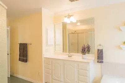 2814 Waterford Drive, Irving, TX 75063 - Photo 18