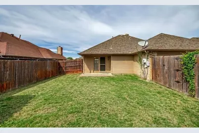 10059 Cambridge Drive, Frisco, TX 75035 - Photo 18