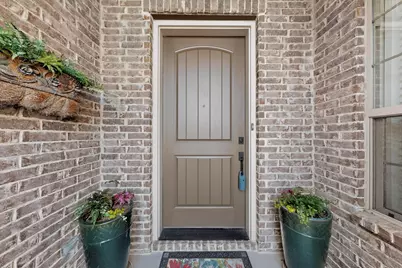 9404 Crestview Drive, Denton, TX 76207 - Photo 4