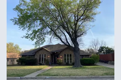 2013 Hazelwood Drive, Grand Prairie, TX 75050 - Photo 1