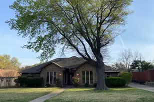2013 Hazelwood Dr, Grand Prairie, TX 75050 - Photo 1