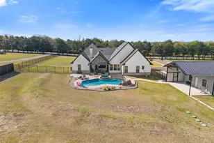 4933 Co Rd 2208, Greenville, TX 75402 - Photo 32