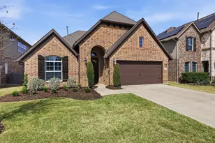 2913 Mandalay Dr, Little Elm, TX 75068 - Photo 4