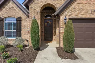2913 Mandalay Dr, Little Elm, TX 75068 - Photo 4