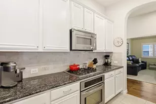 2913 Mandalay Dr, Little Elm, TX 75068 - Photo 10