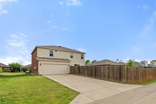 9831 Whistler Dr, Dallas, TX 75217 - Photo 22