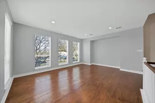 1015 W Bluff St, Fort Worth, TX 76102 - Photo 18