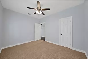 1015 W Bluff St, Fort Worth, TX 76102 - Photo 20