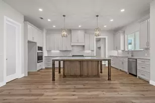 995 Galaxy Rd, Woodway, TX 76712 - Photo 12