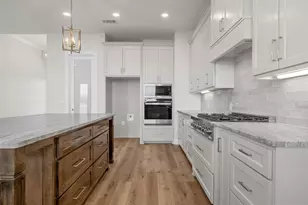995 Galaxy Rd, Woodway, TX 76712 - Photo 10