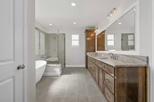 995 Galaxy Rd, Woodway, TX 76712 - Photo 16