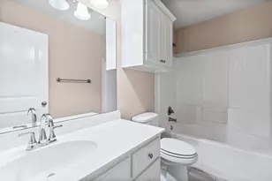 111 Crestway Dr, Cedar Hill, TX 75104 - Photo 18