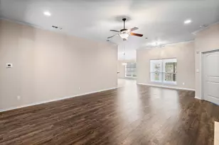 111 Crestway Dr, Cedar Hill, TX 75104 - Photo 4