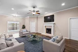 111 Crestway Dr, Cedar Hill, TX 75104 - Photo 2