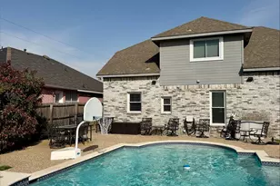 1332 Marchant Pl, Lewisville, TX 75067 - Photo 2