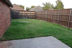 5504 Foxfire Ln, The Colony, TX 75056 - Photo 12