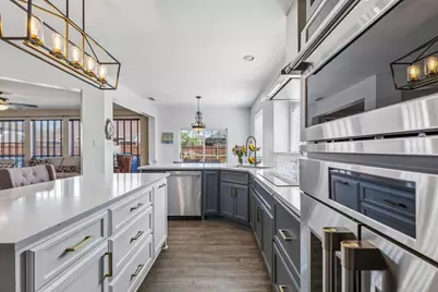 405 Stoneleigh Circle, Lake Dallas, TX 75065 - Photo 14