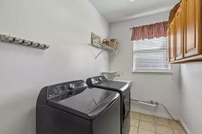 405 Stoneleigh Circle, Lake Dallas, TX 75065 - Photo 34