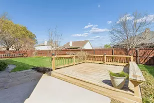 405 Stoneleigh Cir, Lake Dallas, TX 75065 - Photo 34