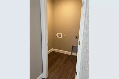 422 W Coffin Street, Denison, TX 75020 - Photo 6