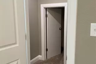 422 W Coffin St, Denison, TX 75020 - Photo 10