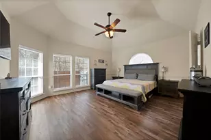 2815 Kaitlin Way, Grand Prairie, TX 75052 - Photo 8