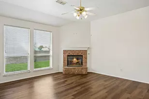 1914 Lennox Ln, Arlington, TX 76018 - Photo 4