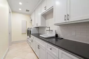 8600 Douglas Ave, Dallas, TX 75225 - Photo 22