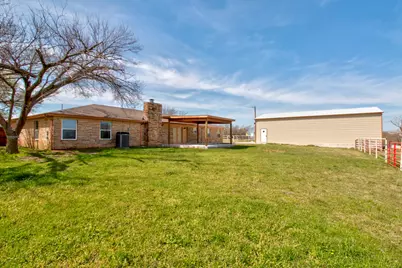 3884 E Lois Road, Sanger, TX 76266 - Photo 4