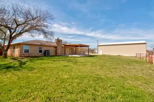 3884 E Lois Rd, Sanger, TX 76266 - Photo 4