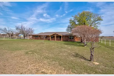 3884 E Lois Road, Sanger, TX 76266 - Photo 2