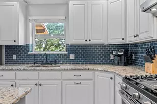 384 Ft Graham Rd, Waco, TX 76705 - Photo 12