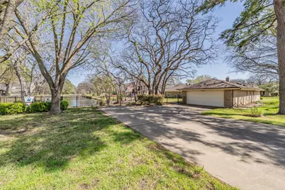 2415 Lakeview Circle, Arlington, TX 76013 - Photo 32